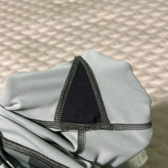 Athleta Lightning Camo 7/8 Tight- S - Picture 4 of 8